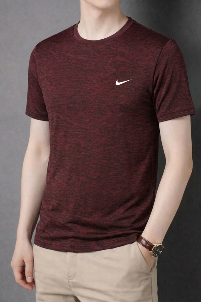 NKE Textured T-Shirt - Maroon